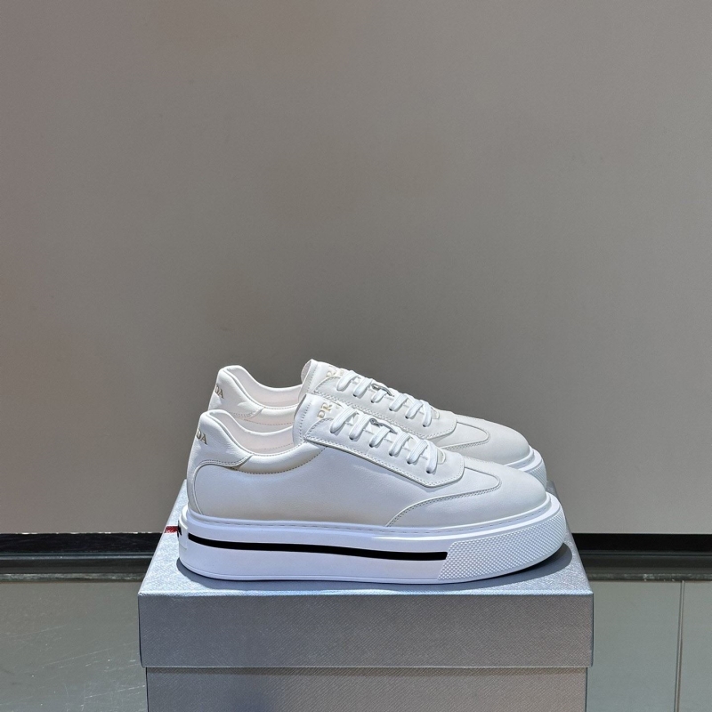 Pra*a casual shoes